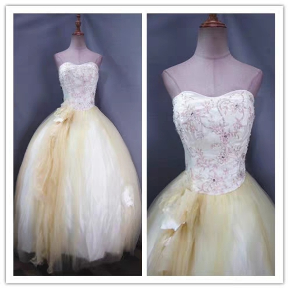 Wedding dress